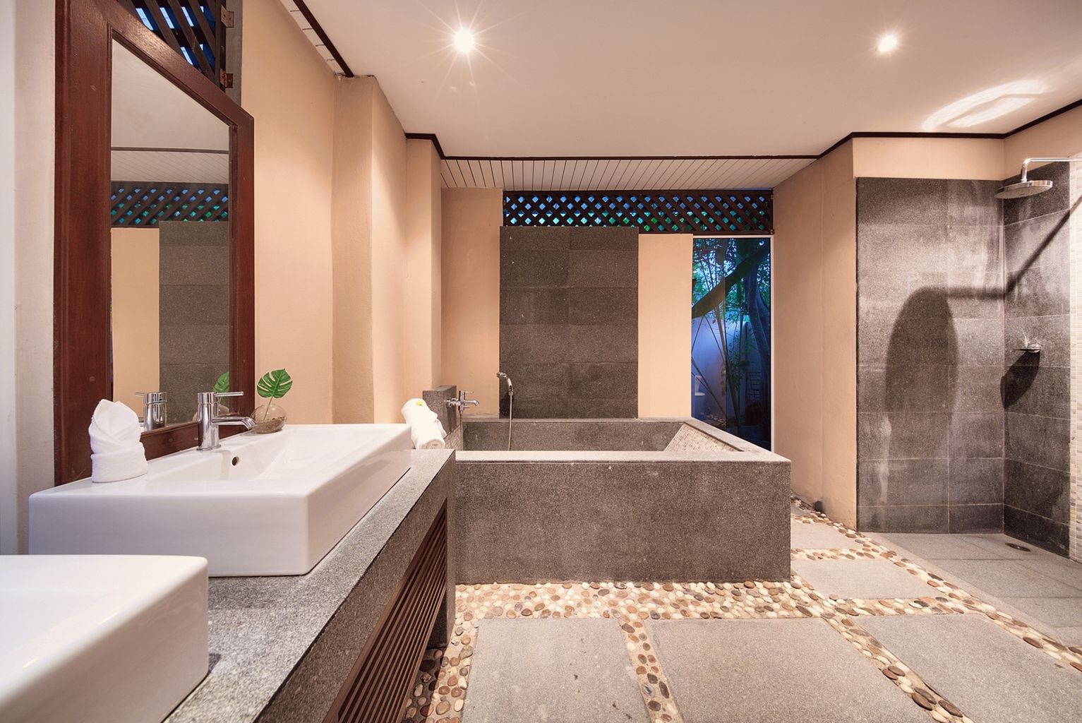 ID:97 Lipa Noi III