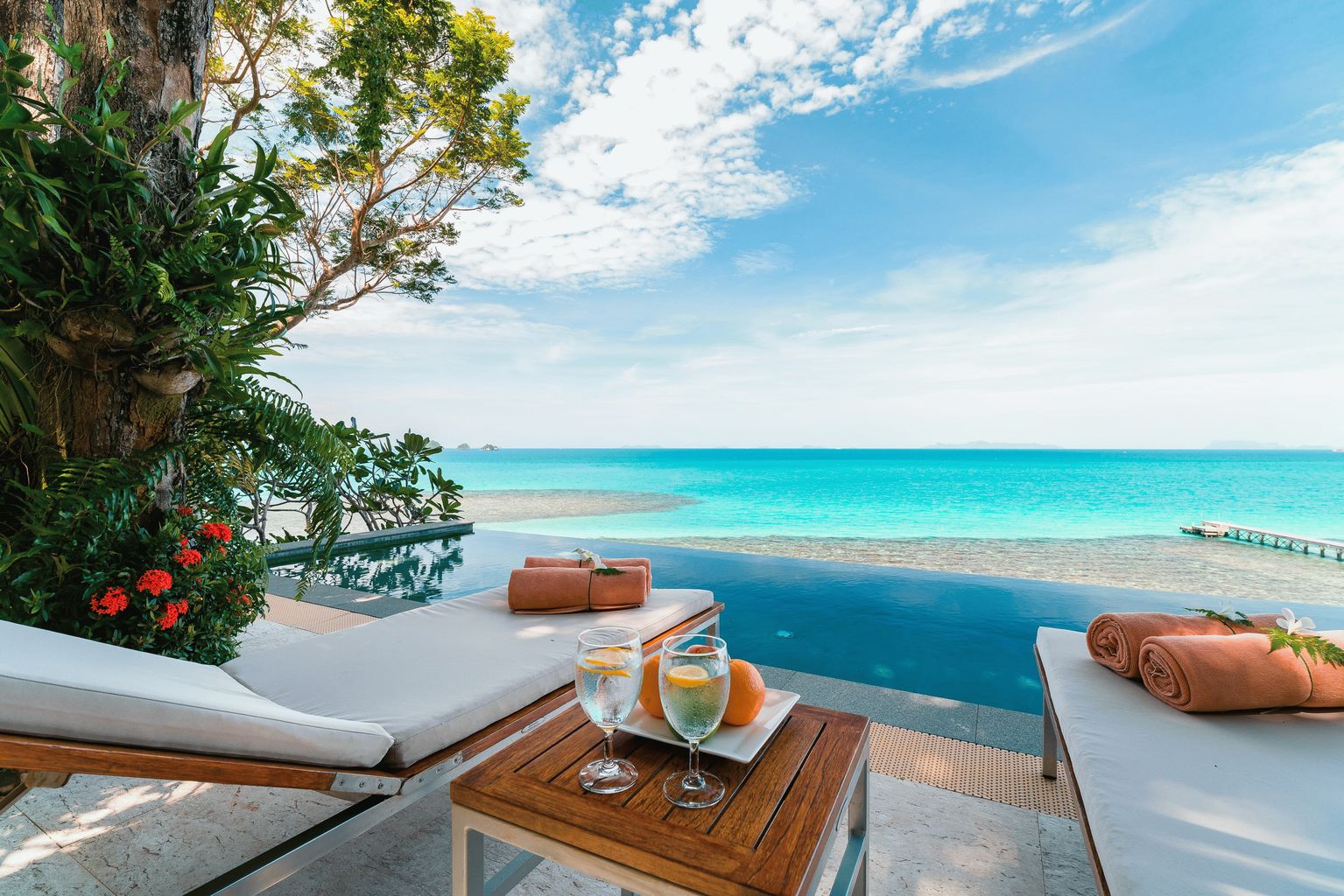 ID:515/V3 Three bedroom villa with stunning sea views