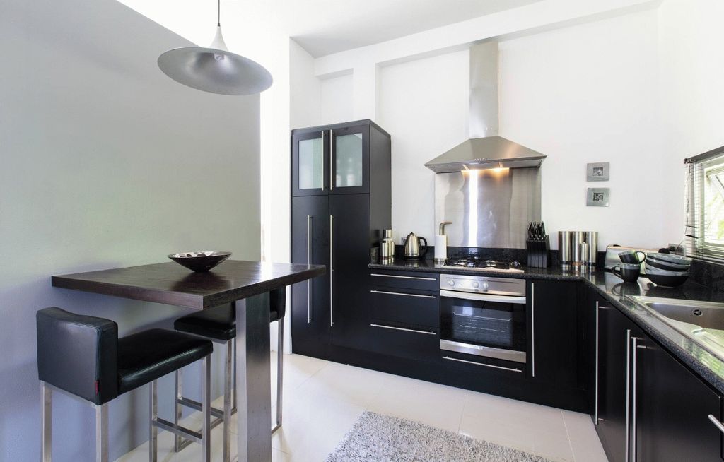 ID:585/KRU Two-bedroom Villa on Maenam area