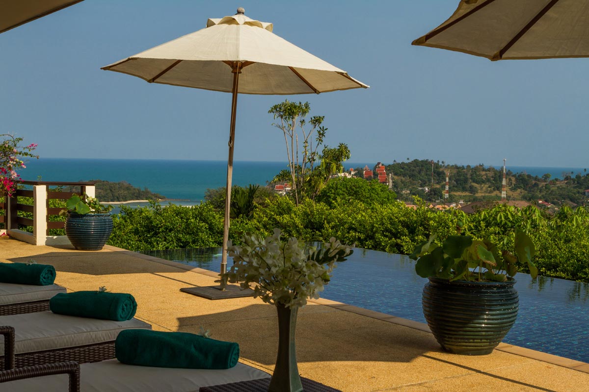 ID:666/AV Five bedroom villa with sea view in Choeng Mon