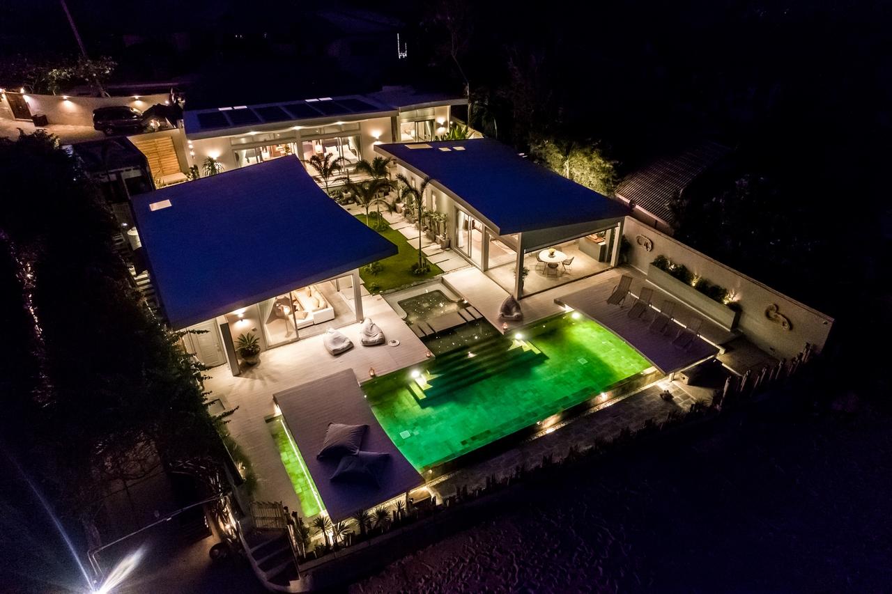 ID:733 Five bedroom beachfront villa on Samrong