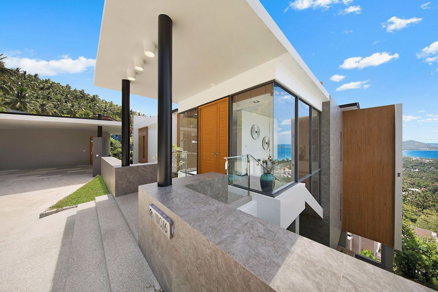 ID:571/6 Four bedrooms villa on Chaweng Noi