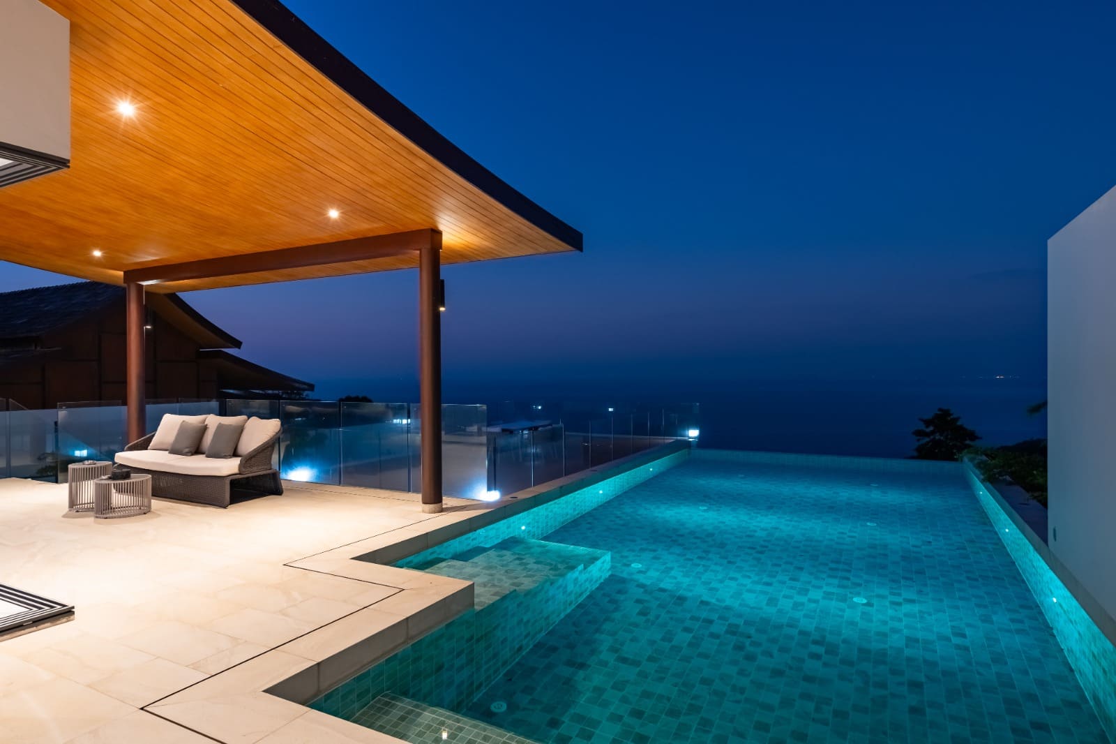 VILR-0082: Brand-new 3-bedroom modern thai-style villa with infinity pool & panoramic sunset sea views in Bang Por