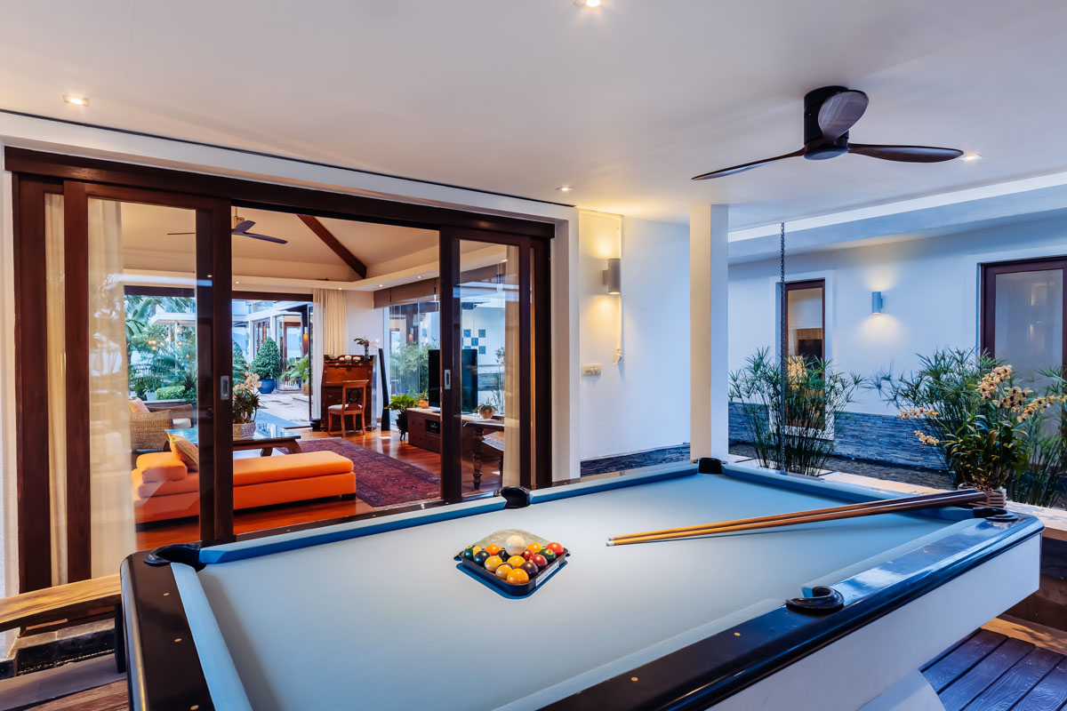 ID:689 Five bedrooms beachfront villa on Bang Por beach