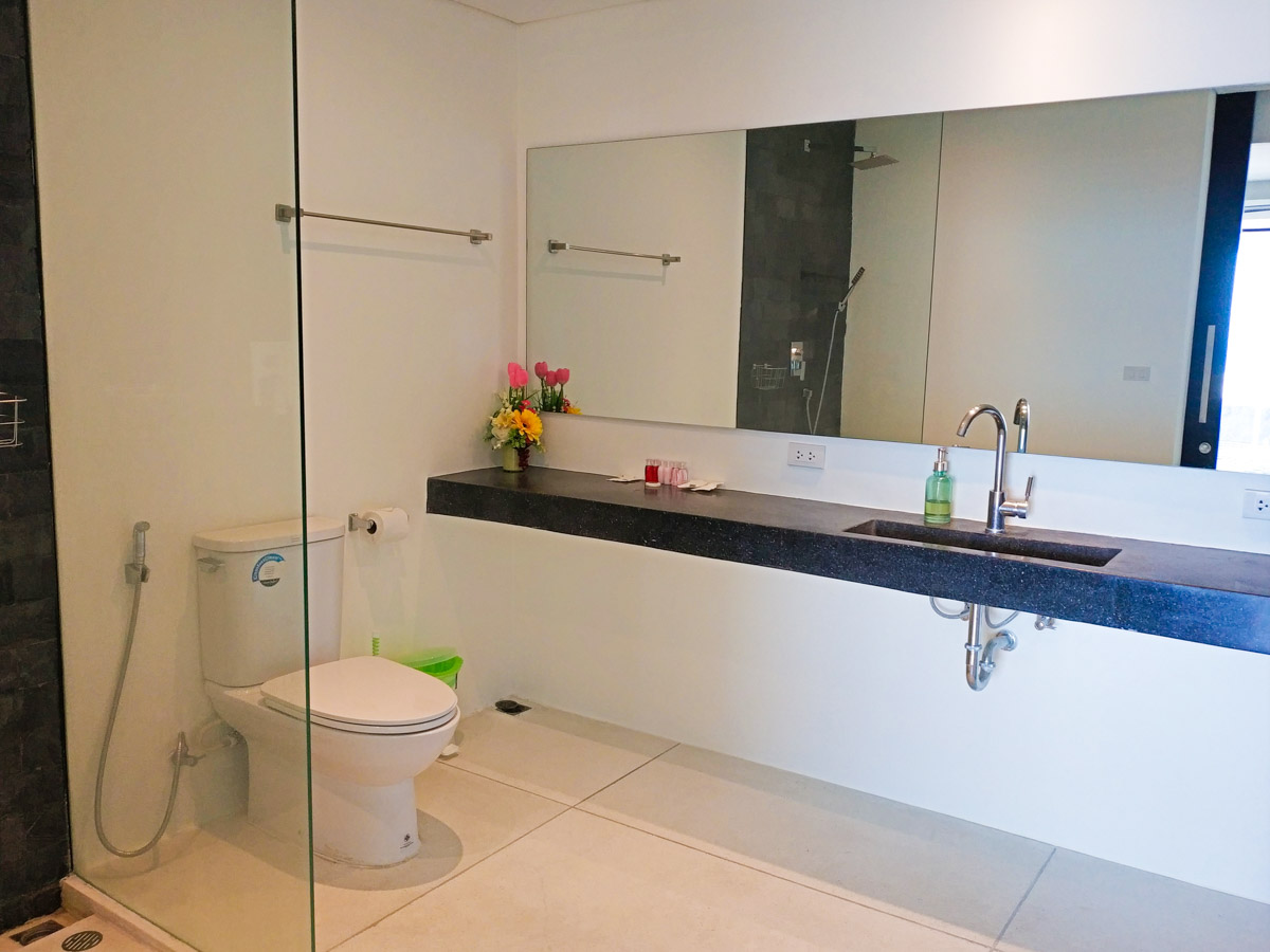 ID:653/P2V210 3-bedroom Villa with sea view in Chaweng