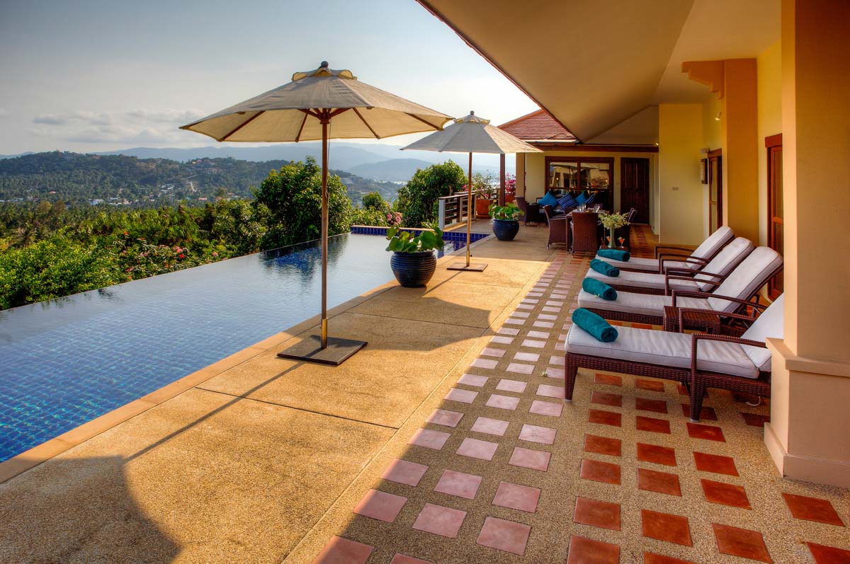 ID:666/AV Five bedroom villa with sea view in Choeng Mon