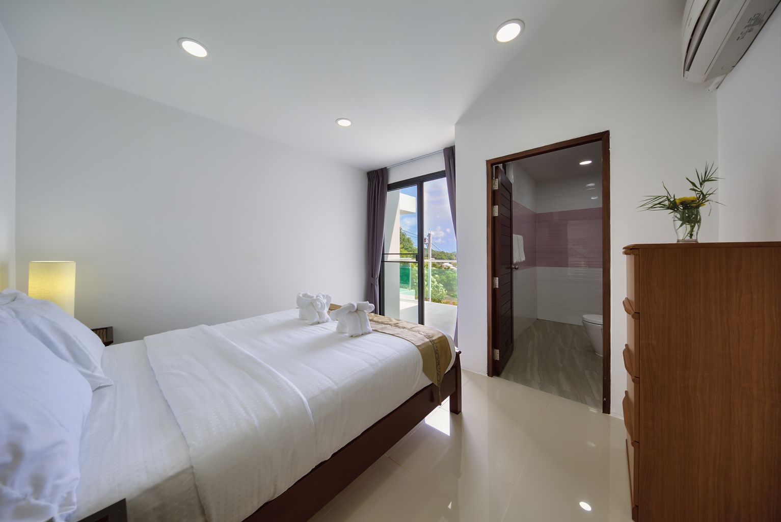 ID:148 Four bedroom villa on Lamai
