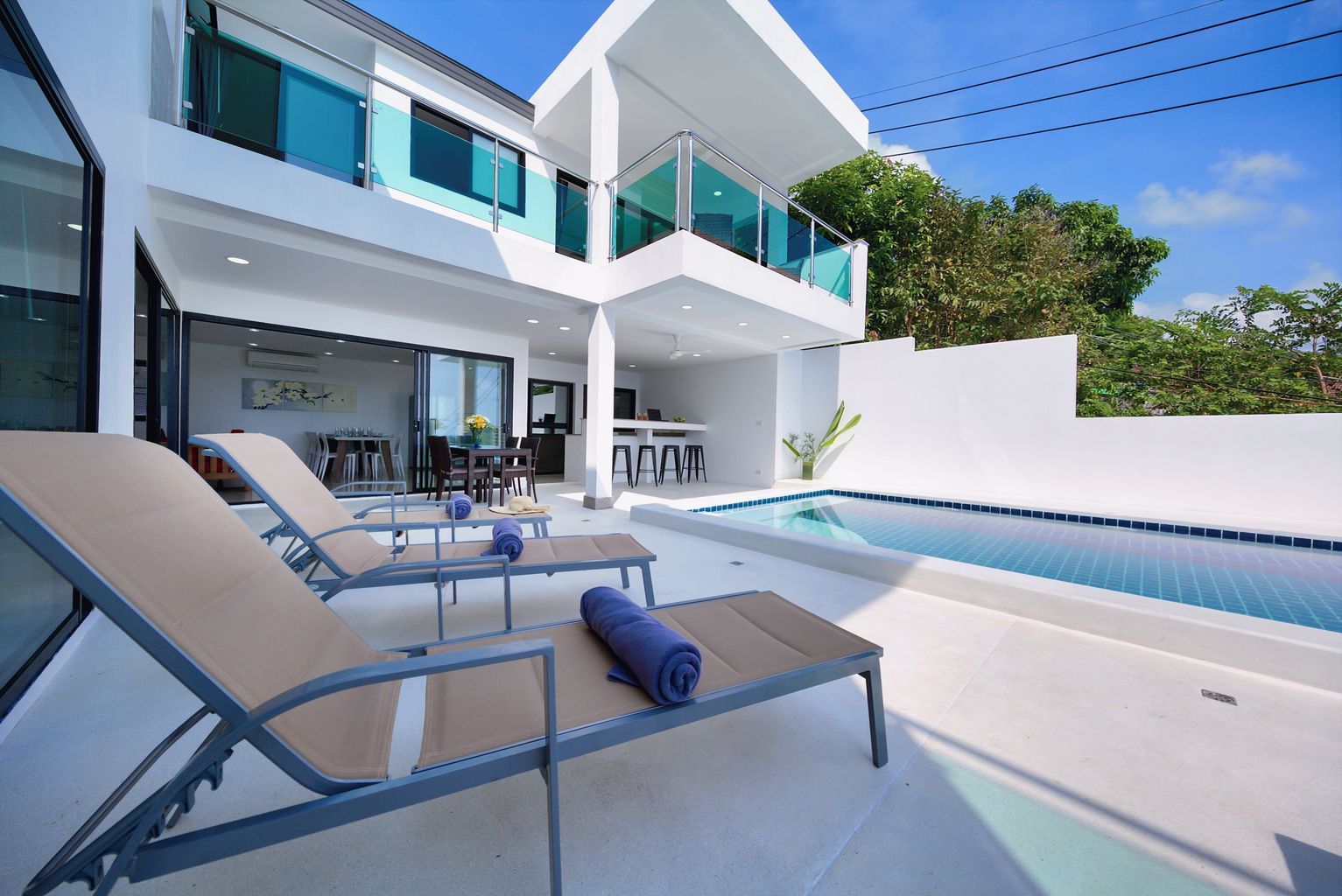 ID:148 Four bedroom villa on Lamai