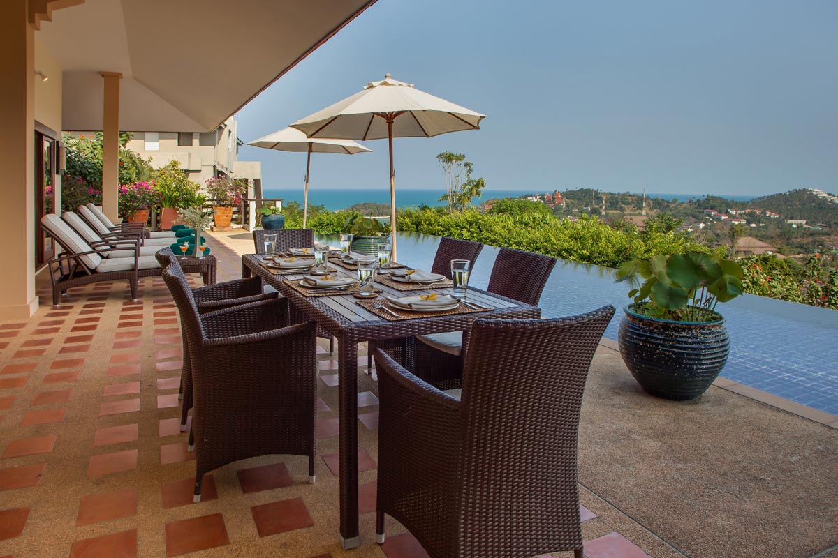 ID:666/AV Five bedroom villa with sea view in Choeng Mon