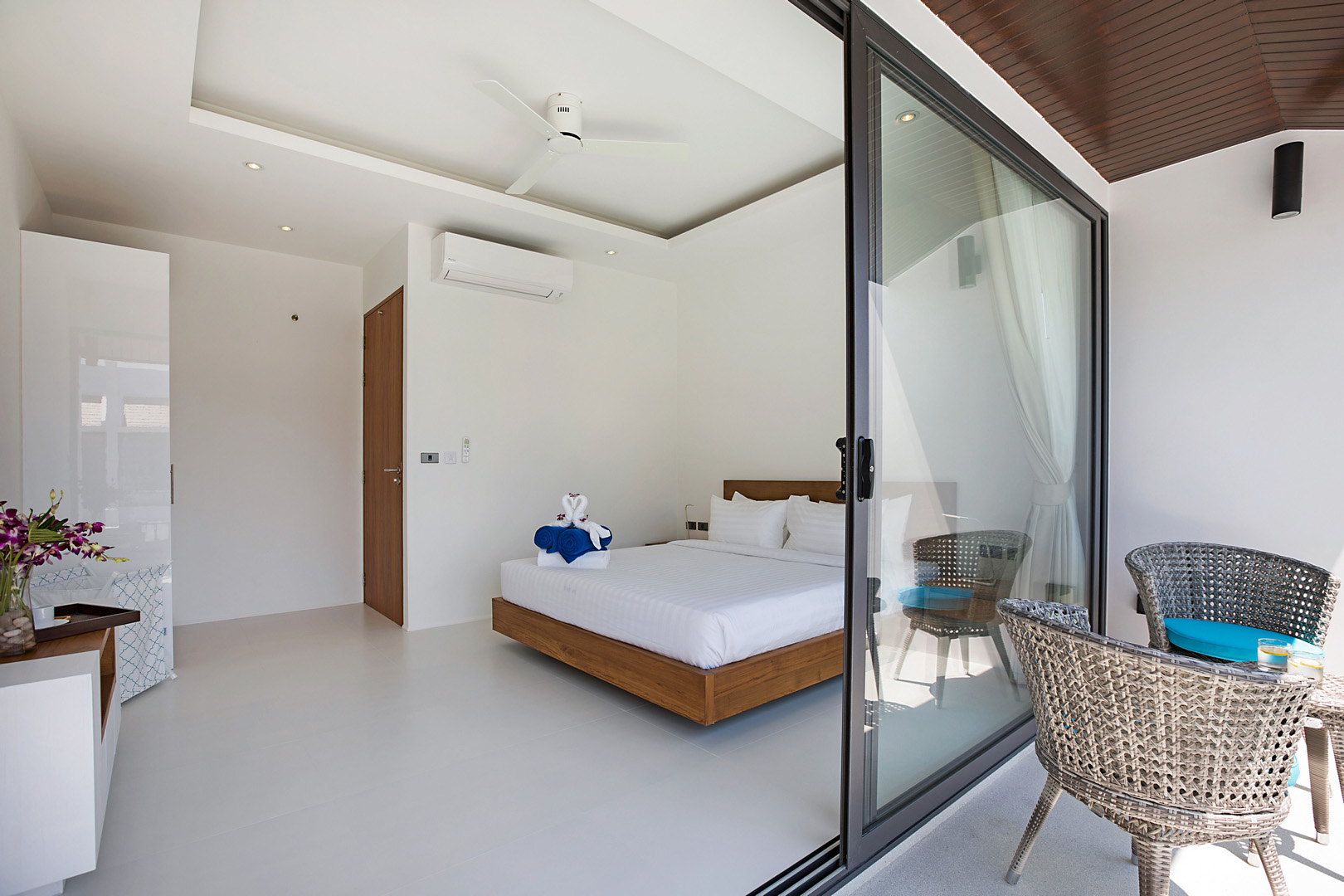 ID:544 Two bedroom townhouse on Choeng Mon