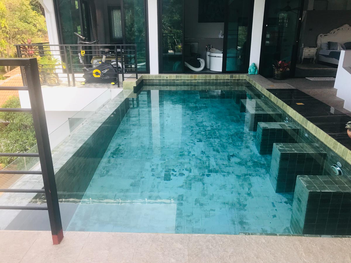 ID:652/P Two bedroom penthouse near Crystal Bay beach