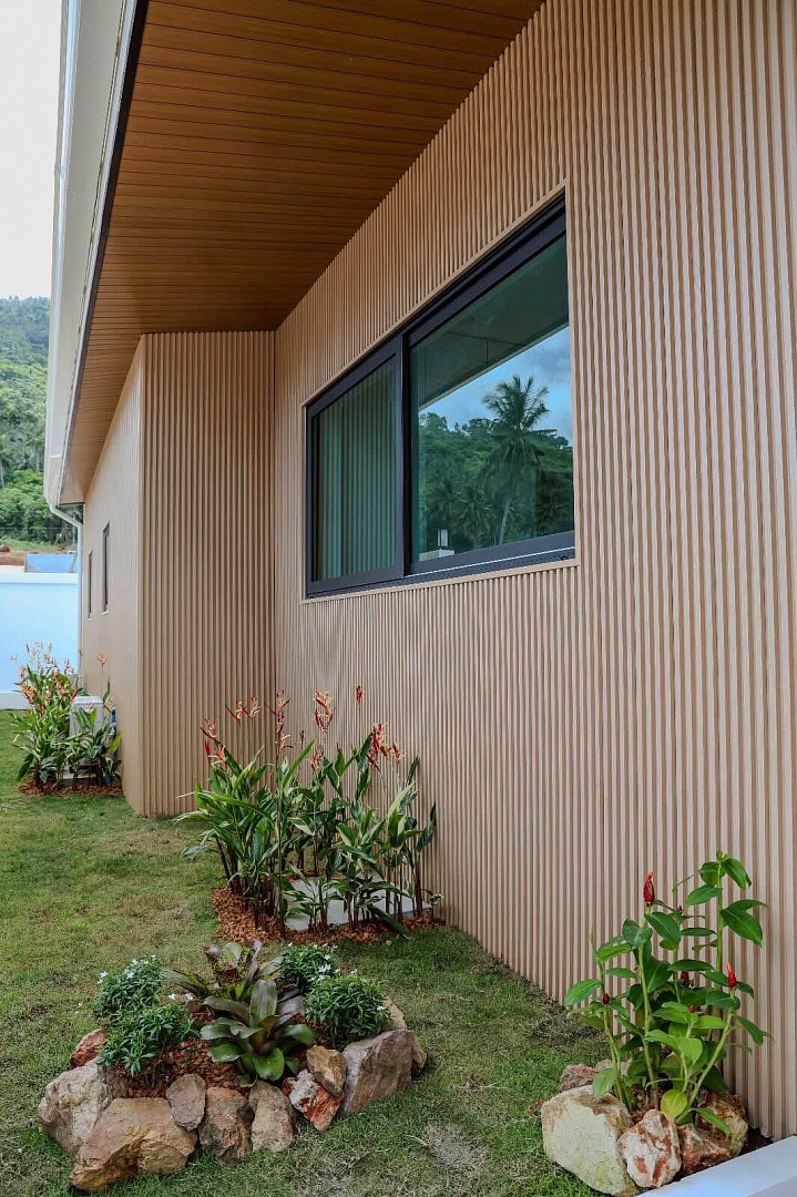 VILS-0047 - Ready to move 3-bedroom modern villa with private pool and garden in Lamai