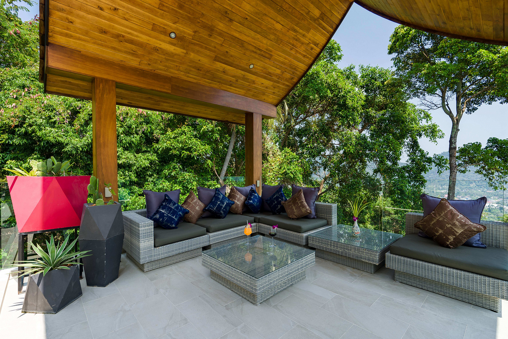 VILR-0088: Luxury 4-bedroom sea view villa with infinity pool in Lamai