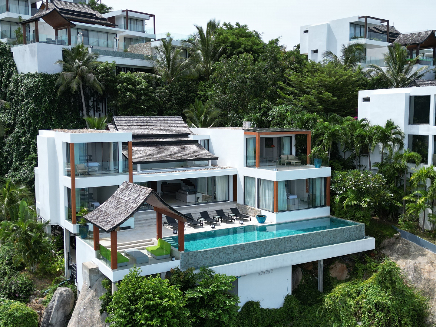 VILR-0083 - Premium 5-Bedroom Villa with Infinity Pool and Sea Views in Lamai