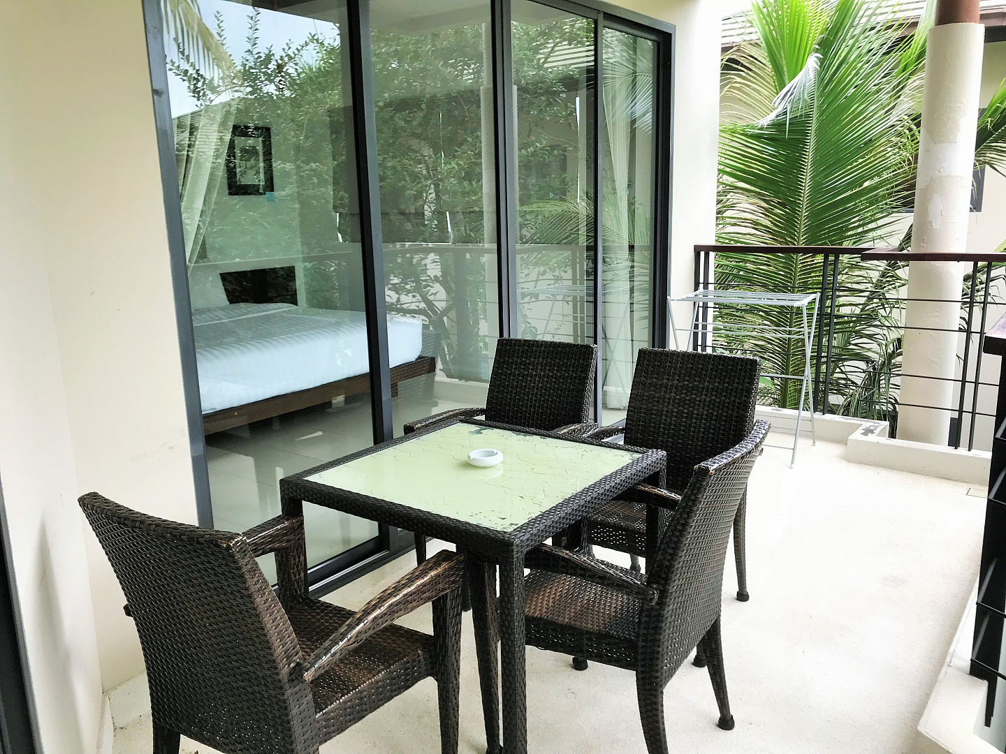 ID:422 Two bedrooms apartment in a gated complex in the area of Plai Laem