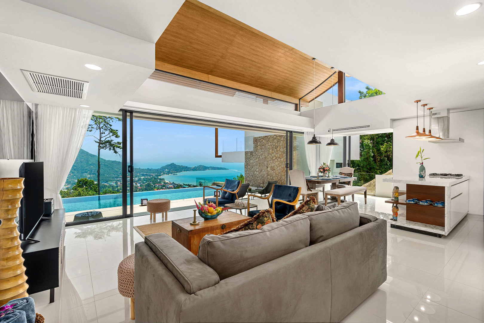 VILR-0088: Luxury 4-bedroom sea view villa with infinity pool in Lamai