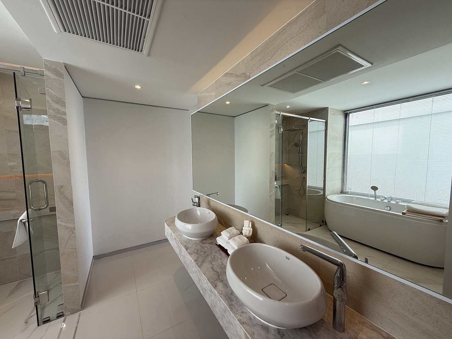VILR-0083 - Premium 5-Bedroom Villa with Infinity Pool and Sea Views in Lamai