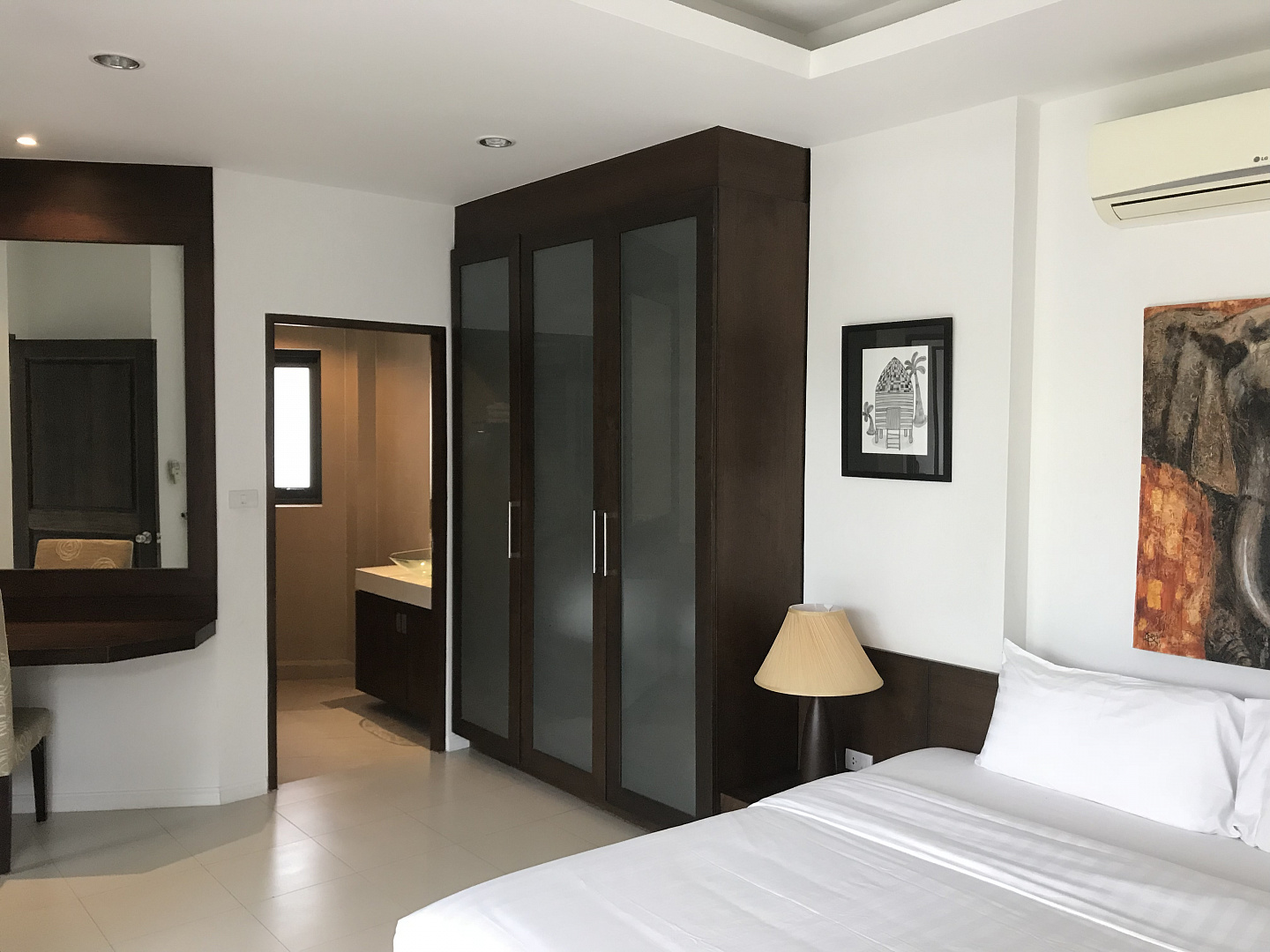 ID:422 Two bedrooms apartment in a gated complex in the area of Plai Laem